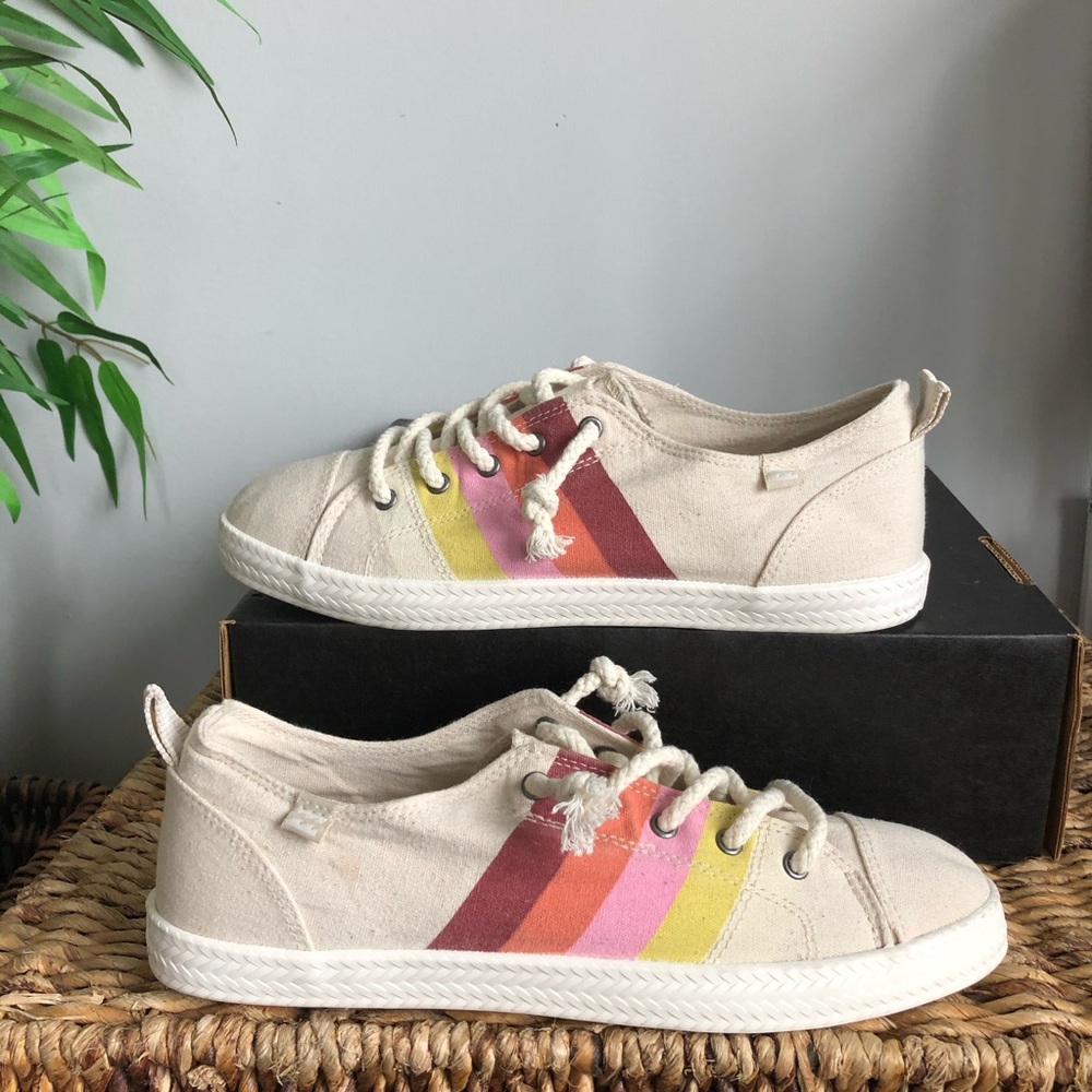 SOLD Billabong Marina Canvas Striped Shoes NWOT - Picture 4 of 9